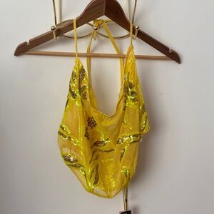 💛 PRETTY LITTLE THING Yellow Sequin Halter Crop Top NWT!